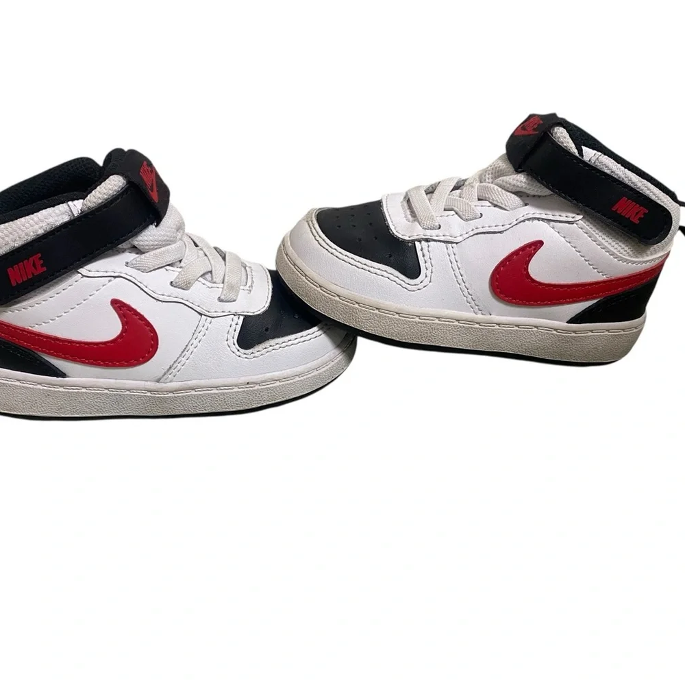 Nike Court Borough Mid 2 toddler shoes.
-7C - Picture 1 of 7
